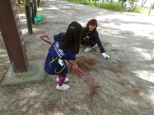 P1020793　4歳の私もお手伝い